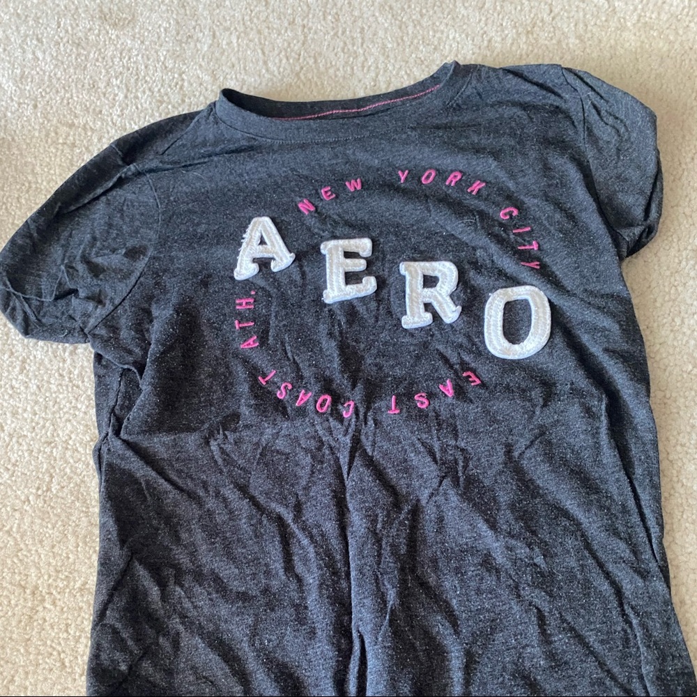 gray aero graphic tshirt